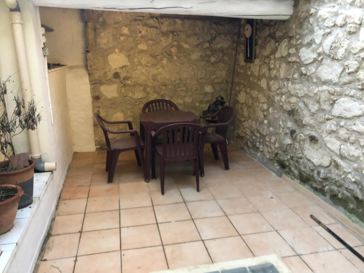 Hoche Apartamento Coursan Exterior foto